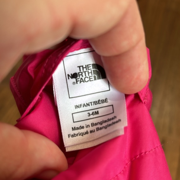 Great condition.. worn once.  Reversible snow pants. - Picture 2 of 3